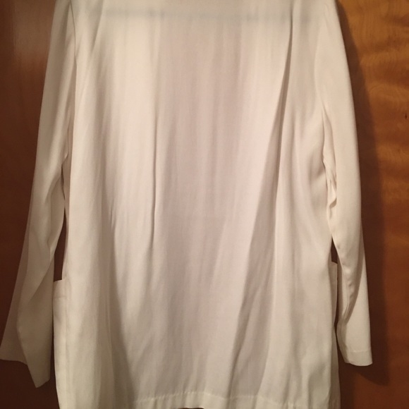 White Rayon/ Blazer - Picture 3 of 4